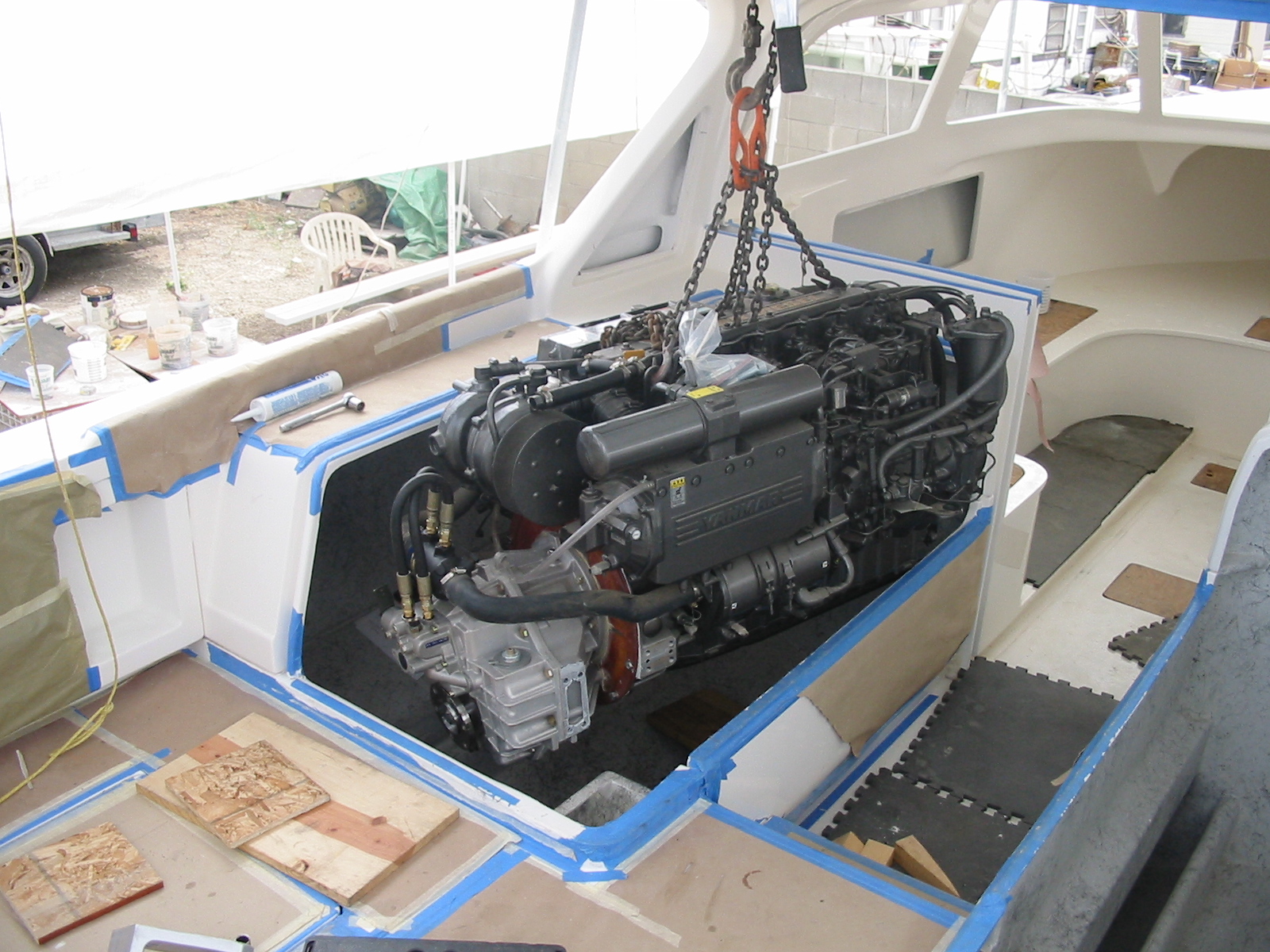 Yanmar 6LYA2 440 & ZF gear lift-in.